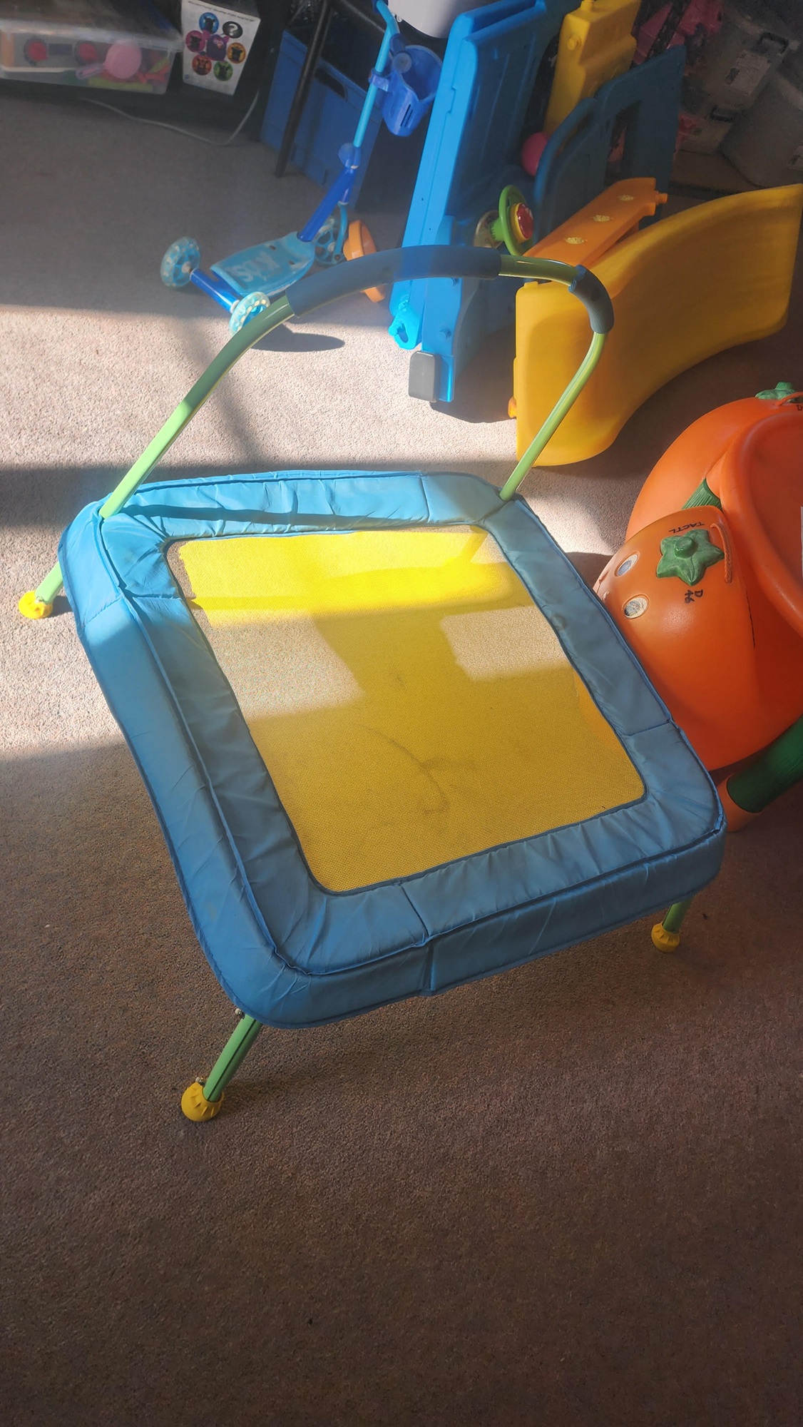 Trampoline (yellow) 5p
